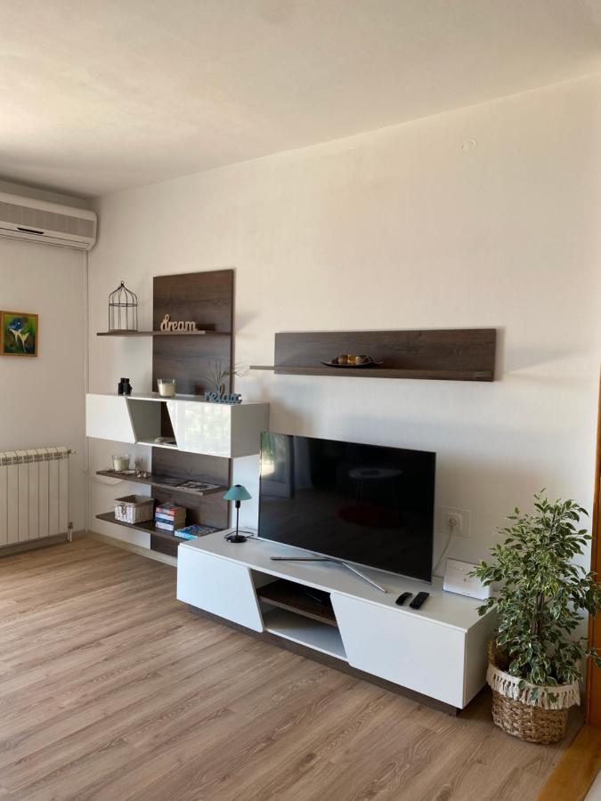 Betty Apartment *